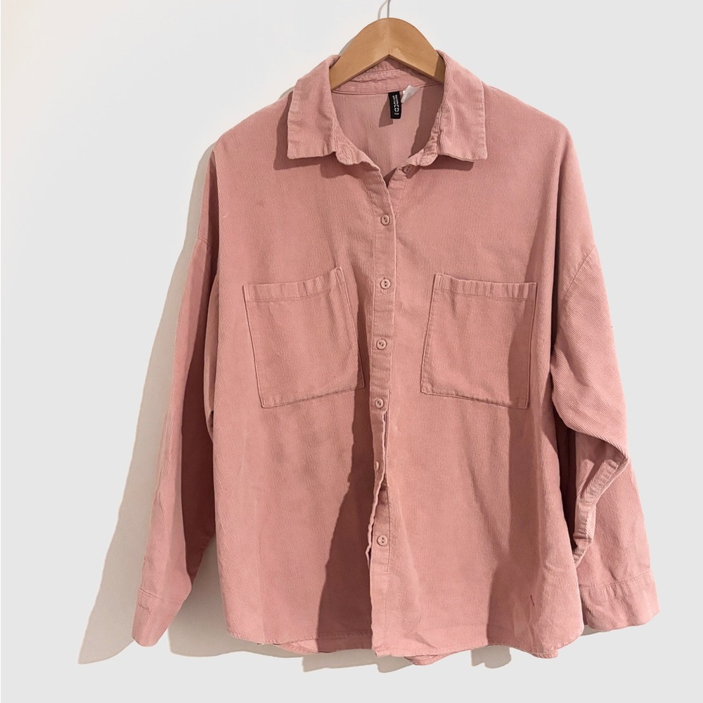 H&M Divided Size L Corduroy Bubble Gum Pink Button-Up Shirt 🌸